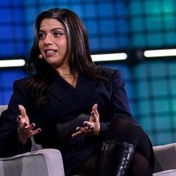 A maioria dos programas de seleção de astronautas é limitada a cidadãos de países com agências espaciais próprias ou acordos bilaterais; Sarah Sabry quer transformar esse cenário e ampliar o acesso à exploração espacial