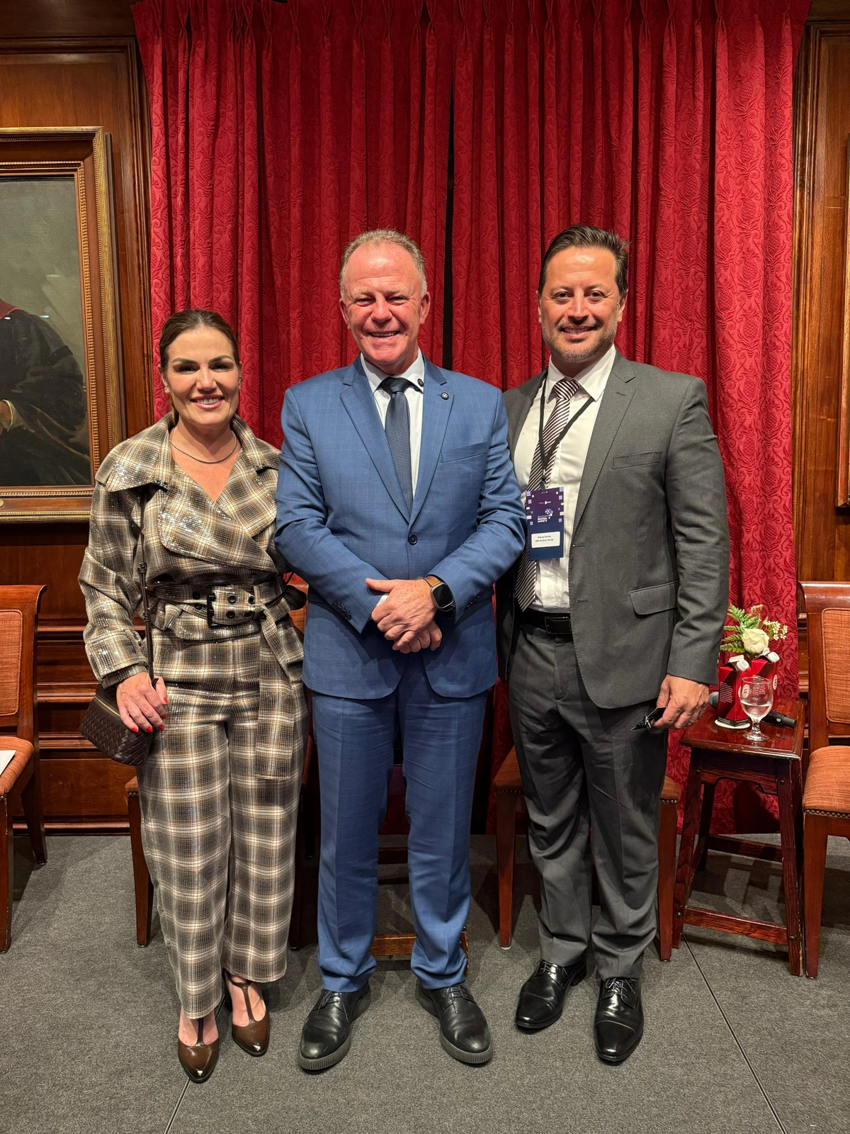 Flávio Cirilo, CEO da QualiSaúde, com a médica Priscila Passamani e o Governador Renato Casagrande em agenda em Nova York.