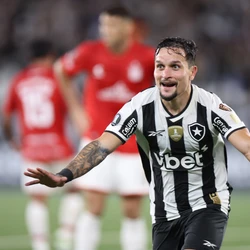 Alvinegro ainda é o terceiro colocado de seu grupo, mas só depende de si para avançar ao mata-mata da competição continental