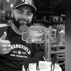 Izaque Machado Coimbra, de 24 anos, chegou a ser socorrido e levado para o Hospital Estadual Silvio Avidos, no município, mas não resistiu aos ferimentos