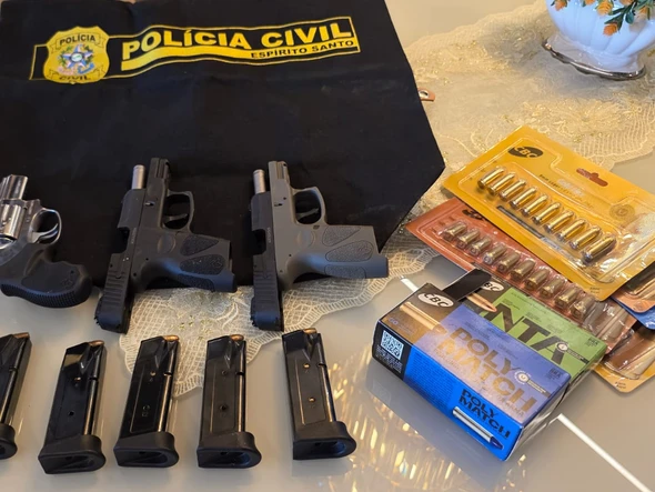 Material apreendido na Operação Baest, da Polícia Civil, que mira lavagem de dinheiro por Divulgação | Polícia Civil