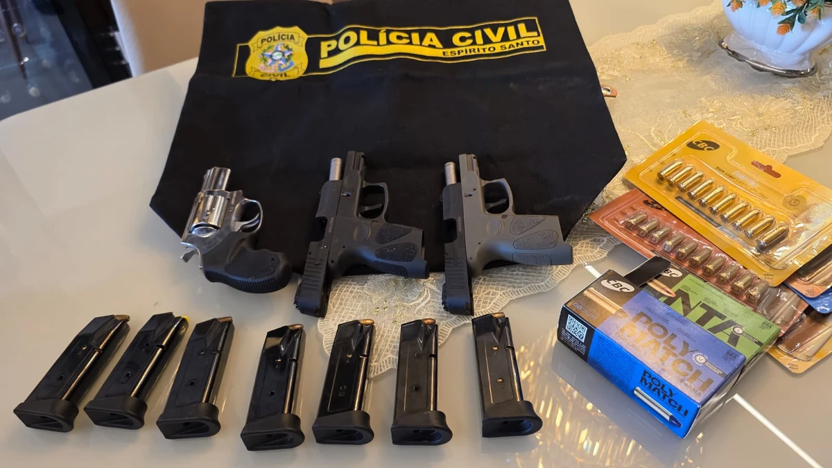 Material apreendido na Operação Baest, da Polícia Civil, que mira lavagem de dinheiro por Divulgação | Polícia Civil