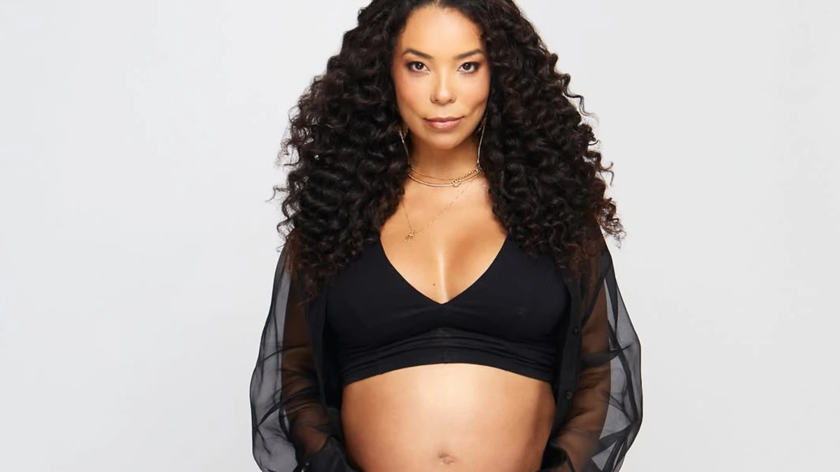 Micheli Machado deixa hospital após perda de bebê