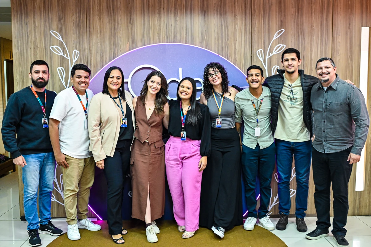 Nathalia Dill e Equipe de Projetos e Eventos da Rede Gazeta