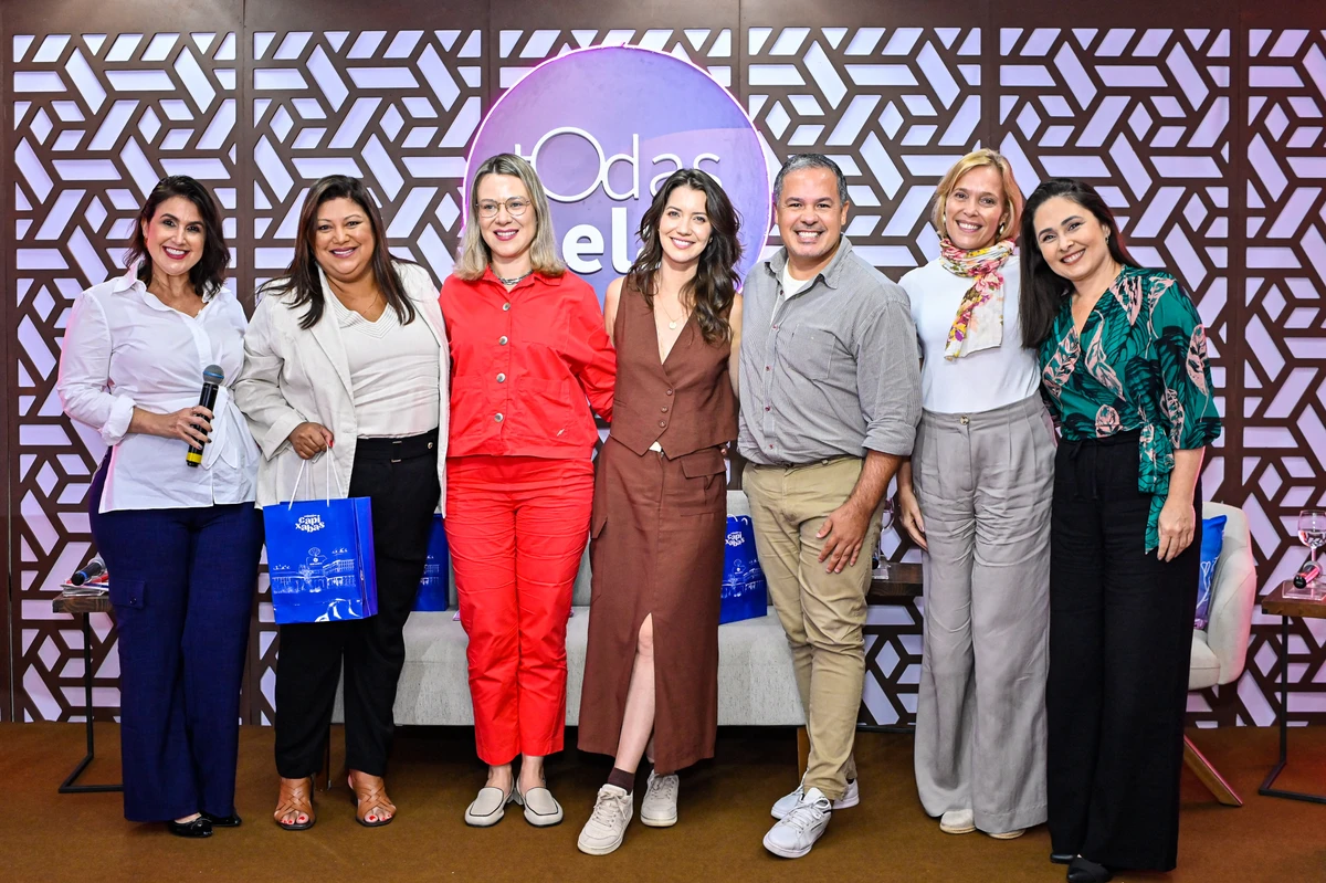 Renata Rasseli, Elaine Silva, Maria Amélia Dalvi, Nathalia Dill, Eduardo Fachetti, Adriana Muller e Dani Abreu