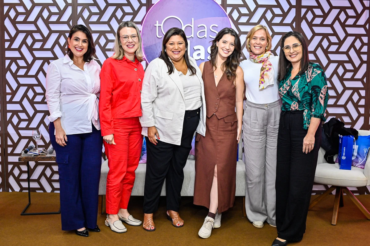 Renata Rasseli, Maria Amélia Dalvi, Elaine Silva, Nathalia Dill, Adriana Muller e Dani Abreu