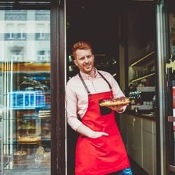 Veja como investir em estratégias, ingredientes alternativos e capacitação para manter o negócio ativo 