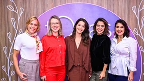 Adriana Muller, Ana Amélia Dalvi, Nathalia Dill, Mariana Perini e Renata Rasseli