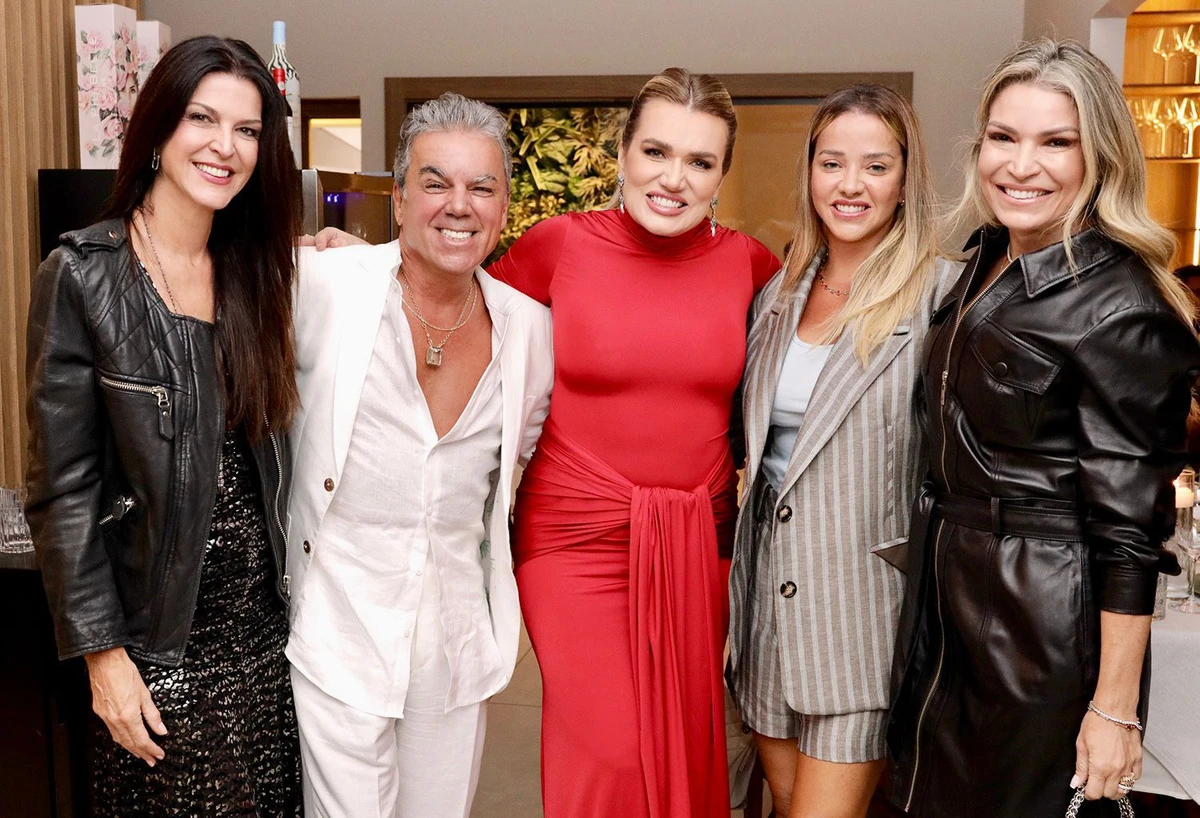 Brisa Clem celebra aniversário em Vitória