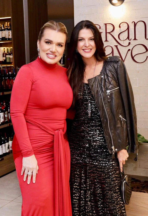 Brisa Clem e REnata Col