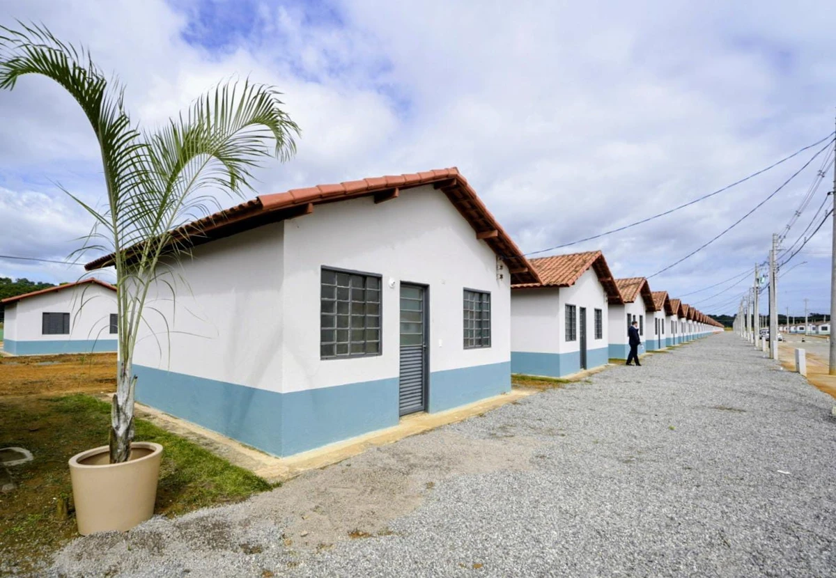 Mata do Cacau: residencial do Minha Casa, Minha Vida foi entregue após 15 anos de obras por Fernando Madeira