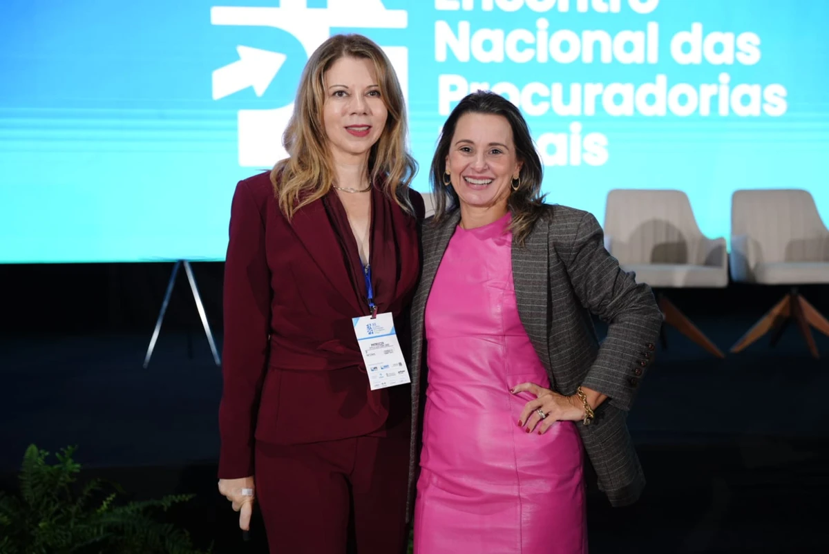 Patrícia Werner. diretora da Anape e presidente da Enasp

Juliana Paiva Faria, procuradora do Estado