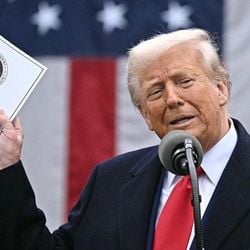 As políticas implementadas por Donald Trump desde sua posse podem estar gerando reações contrárias a ele e aos Estados Unidos em várias partes do mundo, segundo indicam pesquisas e os resultados das últimas eleições em alguns países.