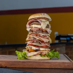 Usuários do aplicativo poderão encontrar, a partir do dia 28 de maio, a categoria “Circuito Burger” na plataforma, e até lanches com doce de leite e cachaça estarão no cardápio