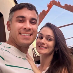 Noiva do prefeito Weverson Meireles é exonerada na Serra