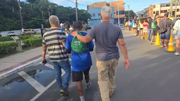 Cosmo Ferreira da Silva, de 34 anos, tinha dois mandados de prisão em aberto expedidos pela Justiça de Pernambuco: um por homicídio e outro de recaptura, já que ele havia escapado do presídio