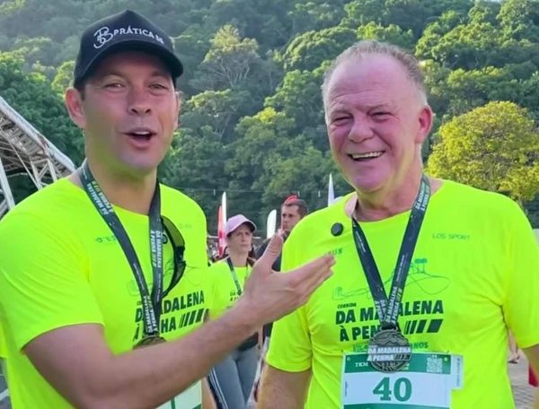 Arnaldinho Borgo e Renato Casagrande na corrida 