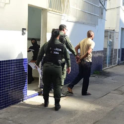 Operação 'Bastilha de Bob' mira integrantes do Primeiro Comando da Capital (PCC) e do Terceiro Comando Puro (TCP) que atuam em Vila Velha e São Mateus