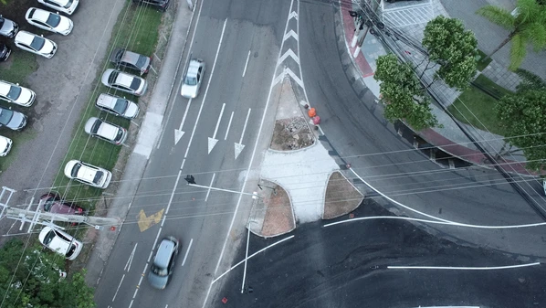 Queixa é em relação a algumas alterações na Rua Clóvis Machado e na Avenida João Batista Parra que não estavam no projeto original; também há preocupação com a piora no tráfego da região