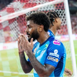 O Botafogo anunciou nesta quarta-feira (21) que desfez a negociação com o Zenit pela contratação do volante Wendel