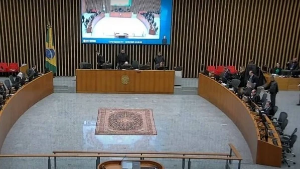 Quatorze advogados foram ouvidos nesta quarta-feira (21) durante sessão no STJ; julgamento do maior escândalo da Justiça do ES havia sido adiado 27 vezes