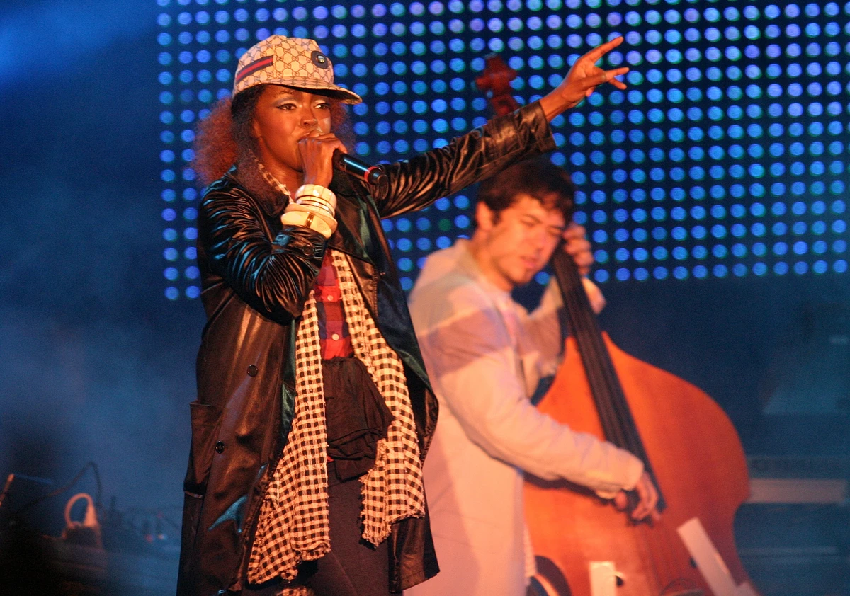 A cantora americana Lauryn Hill durante show no 24º Festival de Alegre.