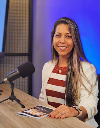 Aline M. Marques, Engenheira Civil e de Segurança do Trabalho