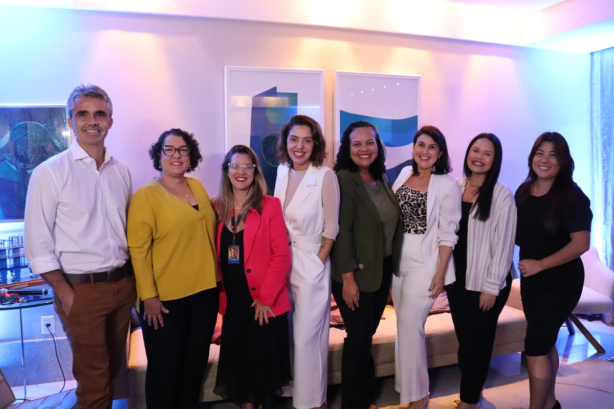 Bruno Passoni, Karine Nobre, Mariana Ferraz, Mariana Perini, Flavia Martins, Renata Rasseli,  Klarinda Rosa, Milena Ohtsuki