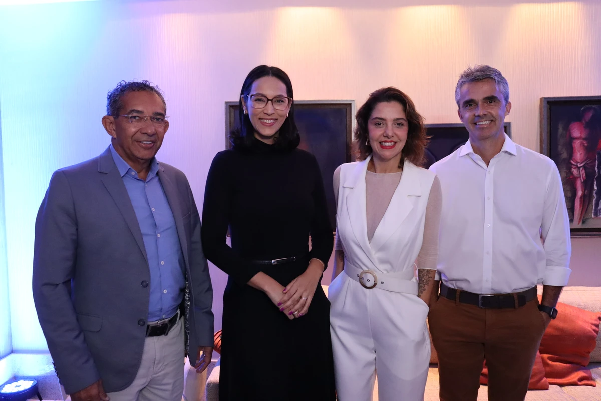 Douglas Vaz, Sabrina Torres, Mariana Perini e Bruno Passoni