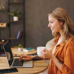 Menos horas no escritório contribuem para mais qualidade de vida e melhores resultados no trabalho