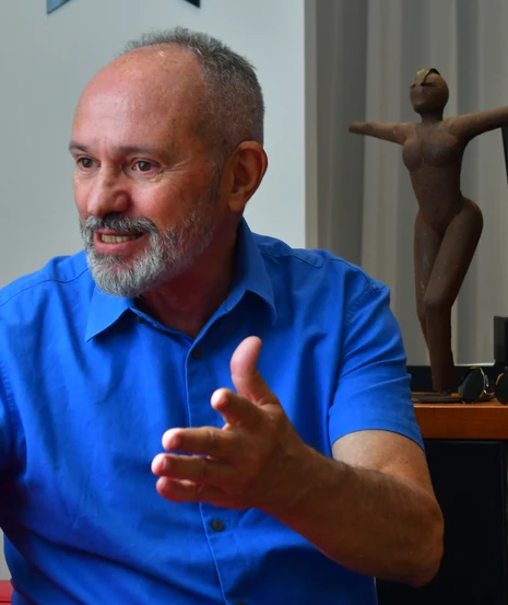 Paulo Hartung, Economista, ex-governador do Estado do Espírito Santo