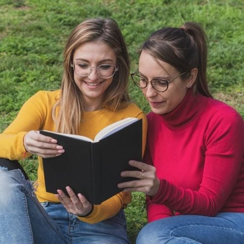 Imagem - 4 livros com temática LGBTQIAPN+ para ler no Mês do Orgulho