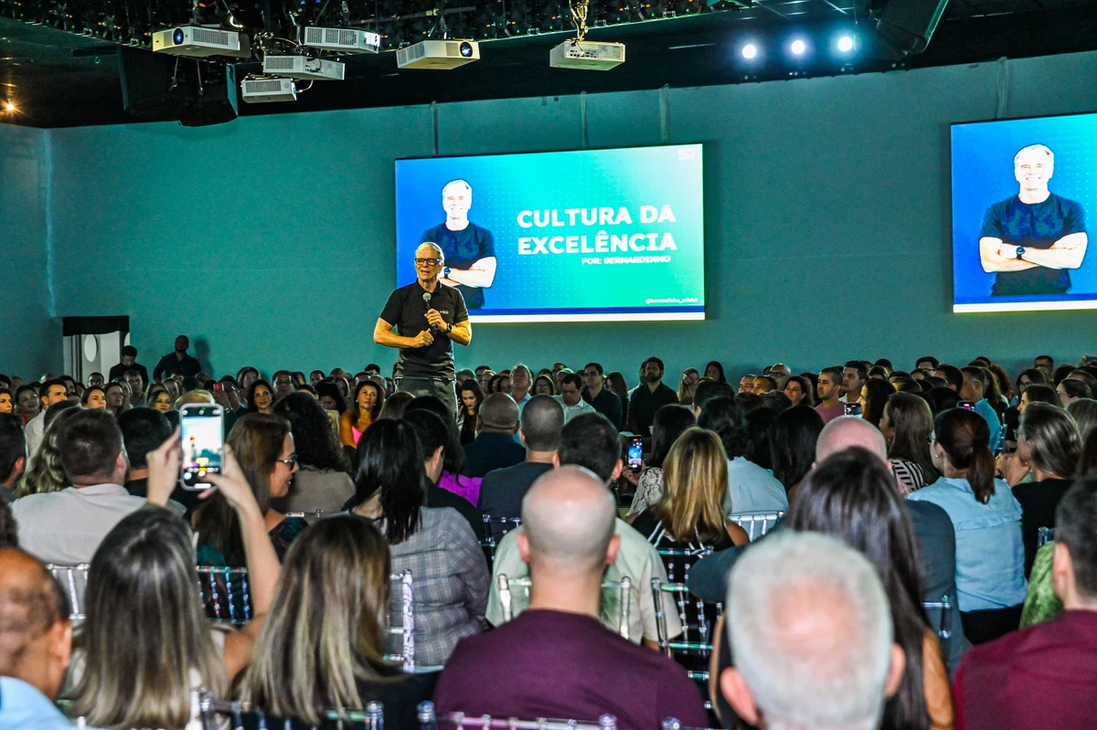 Bernardinho em evento da construtora Mivita