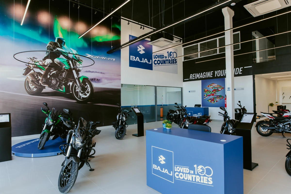 Loja da Bajaj na Serra