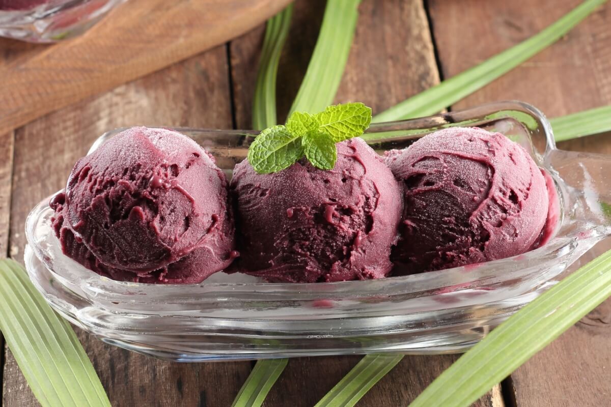 Ingredientes amazônicos ganham destaque em sorvetes (Imagem: Cintia Ynoue | Shutterstock)