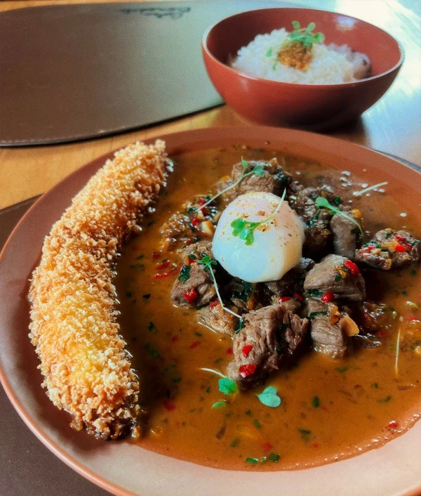 Picadinho de filé mignon Foto por Casa Benedita/Acervo