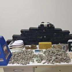 Ação foi realizada pelas polícias Militar e Civil; segundo as corporações, essa foi a maior quantidade de drogas recolhida no município