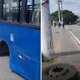 Imagem - Ônibus perde pneus após sair de garagem em Linhares
