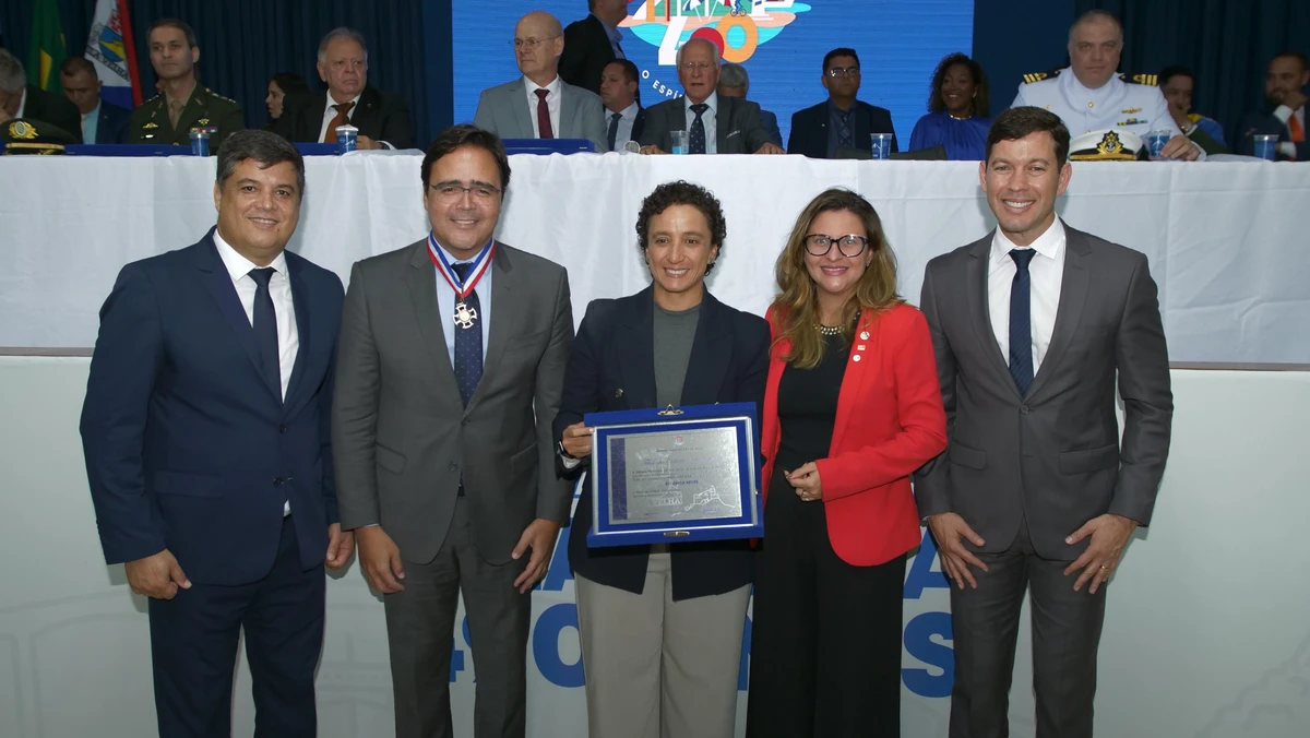 Érica Neves recebem homenagem em Vila Velha