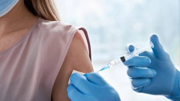 Pode tomar vacina da gripe se estiver gripado? Entenda