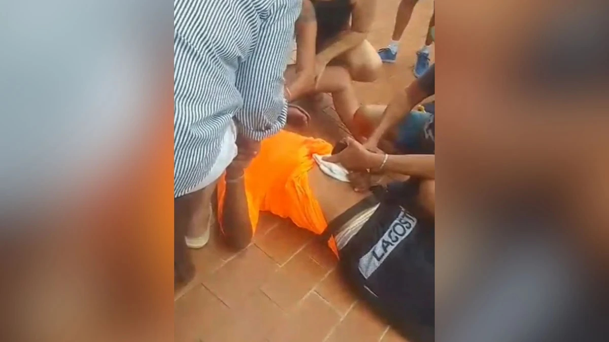 Garçom é esfaqueado por idoso em quiosque na Praia das Castanheiras, em Guarapari