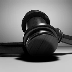 O cidadão tem o direito de saber o direcionamento que é dado aos impostos que paga. Os penduricalhos se tornaram um calo sobretudo para o Judiciário, por ser uma prática já arraigada, mas não pode deixar de ser pelo menos questionada