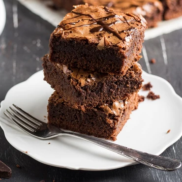 Imagem - Brownie de cacau cremoso é fácil e rápido de fazer; confira receita