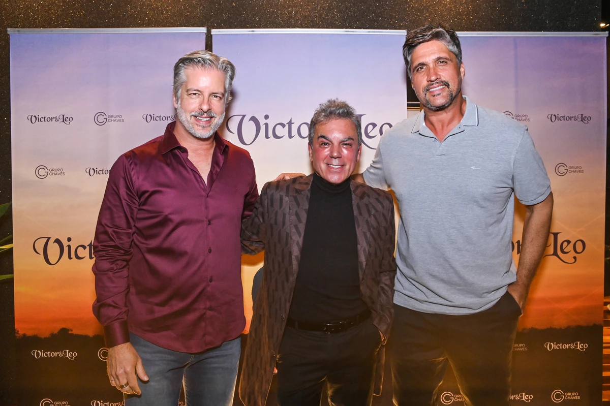 Ivan Aguilar com a dupla Victor & Leo