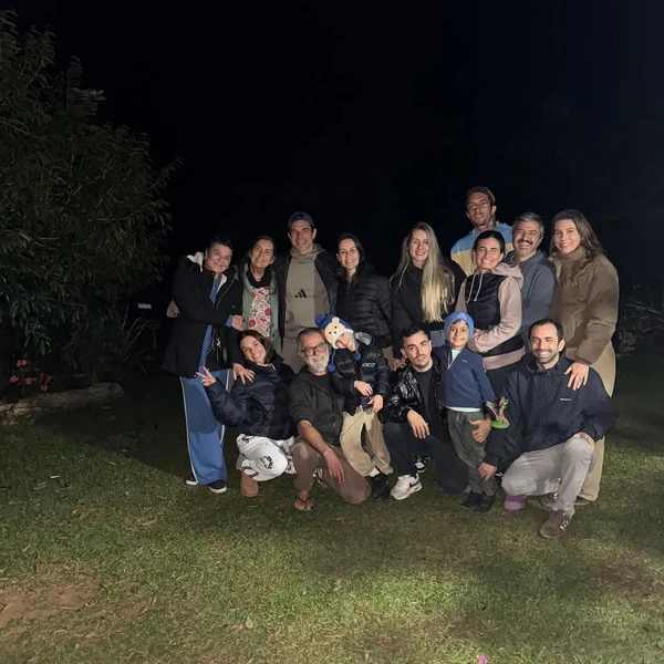 Marcus Buaiz visita Aiuruoca, terra natal de Isis Valverde por Instagram/marcusbuaiz