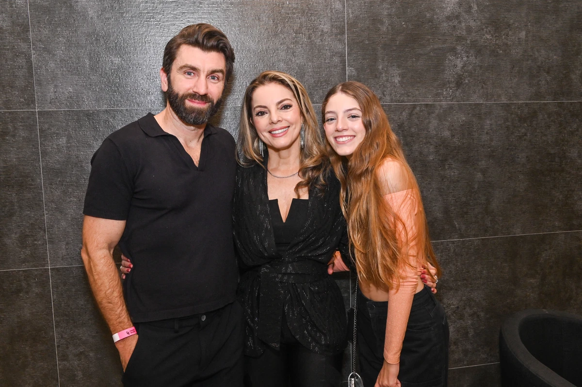 Ricardo Gaburro, Ana Flavia Vello e Ana Clara Vello