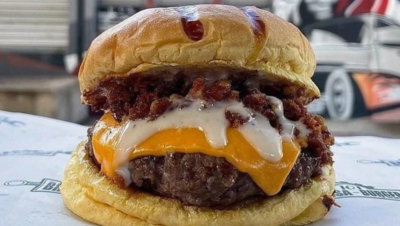 Hambúrguer da hamburgueria 101 Brasa Burger  