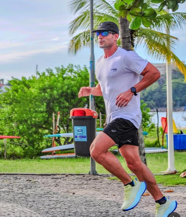 André Martinelli voltou a praticar esportes depois da hérnia umbilical