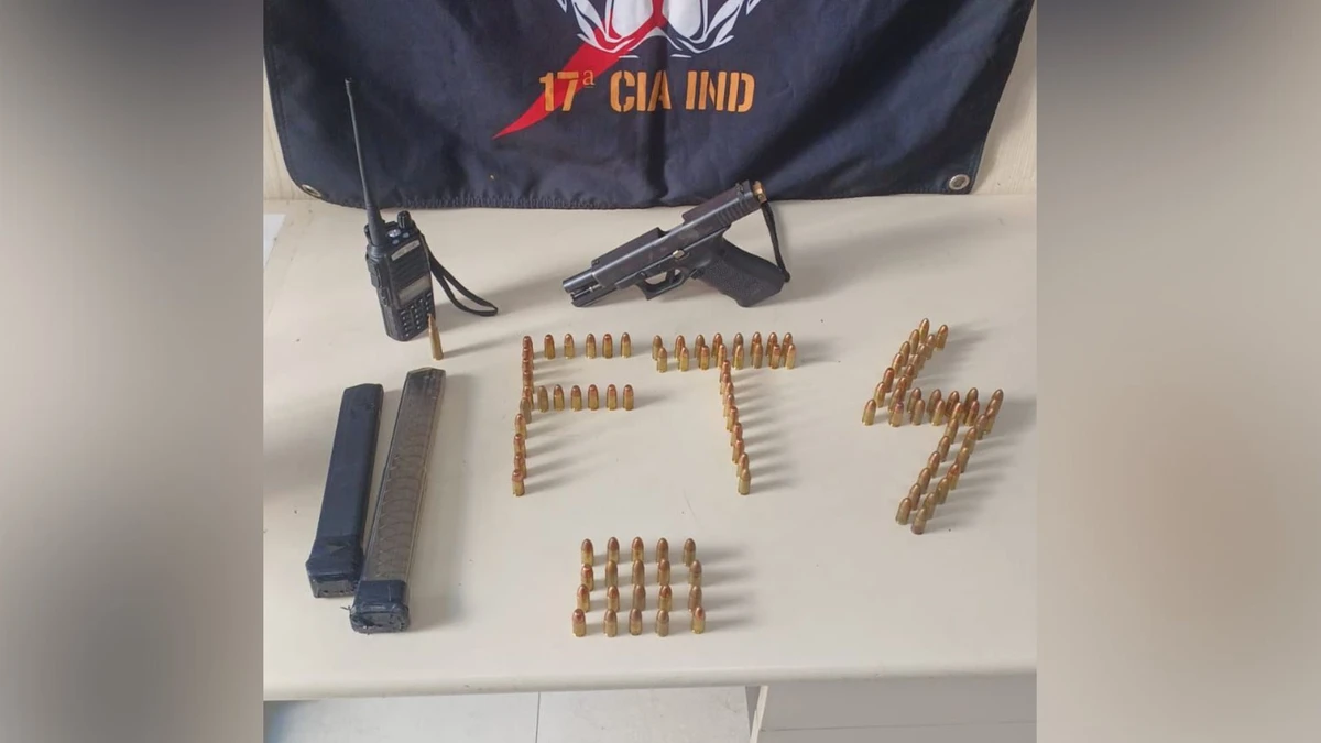 Material apreendido após confronto em Cobi de Baixo, Vila Velha