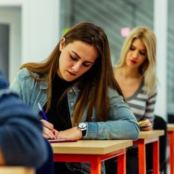 Entenda como a principal avaliação do país abre portas para universidades públicas e privadas 